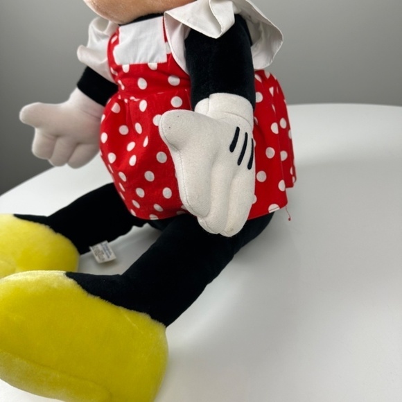 Vintage Minnie Mouse 24” Plush from Disney Parks - 90s - Picture 6 of 10